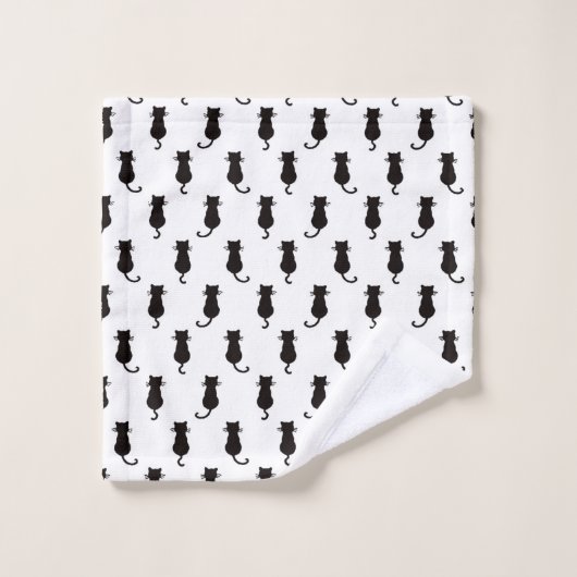 Zwart kat geïsoleerd op White Polka Dot Pattern Bad Handdoek (Wasdoekje)