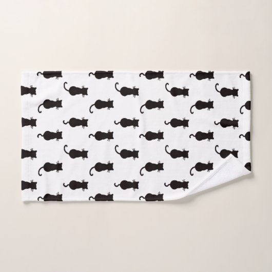 Zwart kat geïsoleerd op White Polka Dot Pattern Bad Handdoek (Handdoek)