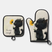 Zwart Kat met Daisy en Quote Ovenwant & Pannenlap Set (Voorkant)