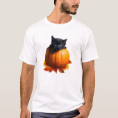 Zwart katje in een pompoen t-shirt (Voorkant)