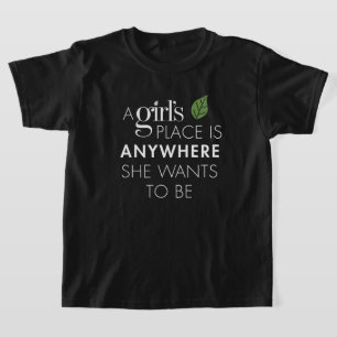 Zwart kind "Een meisjesplek is overal..." T-shirt