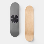 Zwart Klaver grijs skateboard (Voorkant)