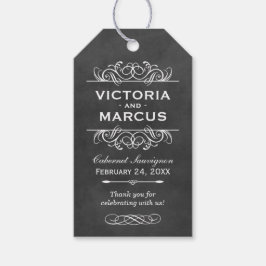 Zwart krijtbord bruiloft wijn fles Monogram Cadeaulabel