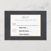Zwart krijtbord met een roze hart RSVP