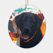 Zwart lab grafisch portret met gesplatterde verf keramisch ornament (Links)