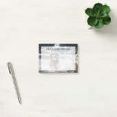 Zwart labrador speelt fets in water post-it® notes (Kantoor)