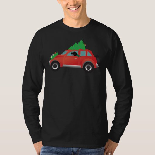Zwart lak met rode kerstauto met boom op T T-shirt (Voorkant)