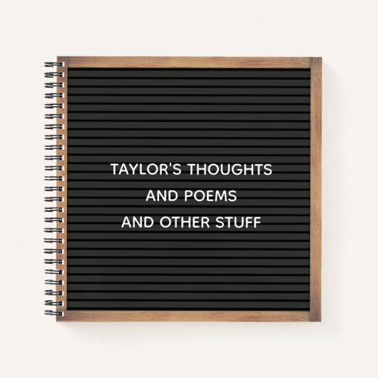 Zwart Letterbordmarkttenteken Aangepast bericht Notitieboek (Voorkant)