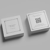 zwart lijst en aangepaste tekst op wit vierkante visitekaartje