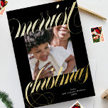 Zwart lijst Kerst Gouden Kalligrafie Een foto Folie Feestdagenkaart<br><div class="desc">💌 Deel de liefde en spreid feestvreugde met mijn zorgvuldig vervaardigde wenskaart. Deze kaart is een canvas voor uw vakantiewensen aan vrienden, familie en hogescholen. Ik sierde de boeiende design en dit bepaalde mijn hele vakantie collectie. Ik hoop dat je net zoveel van de kaarten en het collectie houdt als...</div>