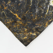 Zwart marmer, gouden aderen, textuur. fleece deken (Hoek)