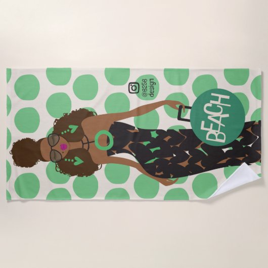 Zwart Meisje op Groen en Wit Strandlaken (Voorkant)