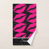 Zwart meisje Roze lipstick Monogram Naam Bathroom Bad Handdoek (Handdoek)