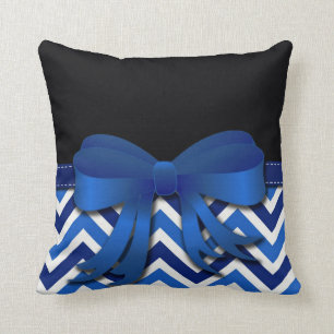 Zwart met Blauwe en Witte Chevron en Blauwe Bow Kussen
