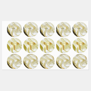 Zwart met goud op Champagne Silk Labels