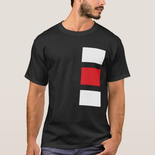 Zwart met Rood en Witte Vierkantjes T-Shirt (Voorkant)