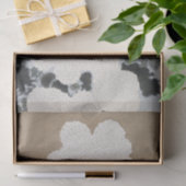 Zwart met witte dahlia bloemen op kaki linnen tissuepapier (Geschenk)