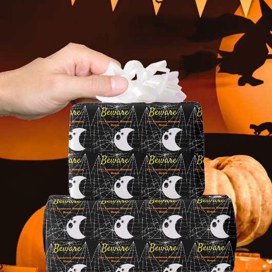 Zwart met witte spinnenwebben en schattige moderne cadeaupapier