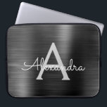 Zwart Metallic Modern Roestvrij staal Monogram Laptop Sleeve<br><div class="desc">Zwart en grijs Faux Roestvrij staal Metallic Folie Modern en Elegant Monogram Sleeve. Deze gepersonaliseerde laptophoes met monogram kan worden aangepast om uw initiaal en voornaam op te nemen en is een ideaal kerst- of verjaardagscadeau.</div>