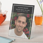 Zwart minimaal in liefdevolle geheugen aangepaste  reclamebord met voetstuk (Insitu)