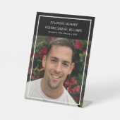 Zwart minimaal in liefdevolle geheugen aangepaste  reclamebord met voetstuk (Voorkant)