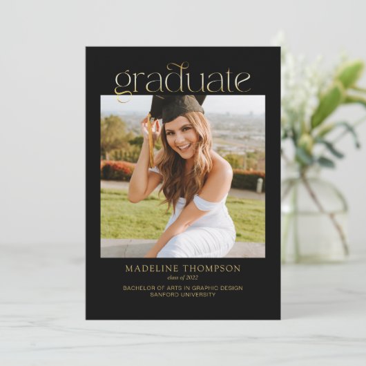 Zwart minimalistisch Classy Photo Collage Afstuder Kaart (Staand voorkant)