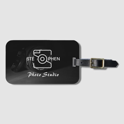 Zwart Minimalistisch Fotostudio Visitekaartje Bagagelabel (Voorkant (horizontaal))