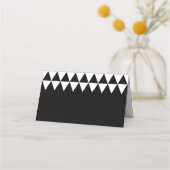 Zwart minimalistisch naamwit driehoekspatroon plaatskaartje (Achterkant)