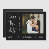 Zwart minimalistisch script Opslaan Datum foto mag Magnetische Uitnodiging (Voorkant / Achterkant)