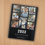 Zwart Modern Elegant 8 Photo Collage Sjabloon Naam Planner<br><div class="desc">Deze minimalistische zwart-wit 2025 focusjaarplanner heeft een strakke fotocollage, perfect voor het creëren van uw eigen visie voor het jaar. Met 7 fotoruimtes, een gepersonaliseerde naam en een aanpasbaar jaar is het ideaal voor gezinnen en individuen. Blijf georganiseerd in stijl met deze unieke, moderne en trendy planner. Perfect als een...</div>