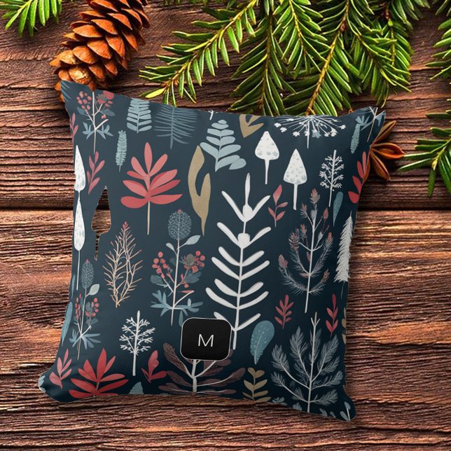 Zwart modern elegant botanisch monogram Kerstmis Kussen (Modern black botanical pattern monogram  Christmas pillow. Beautiful pillow for the holiday season.)