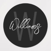 Zwart modern Manuscript Gepersonaliseerd Monogram  Labels (Design 2)