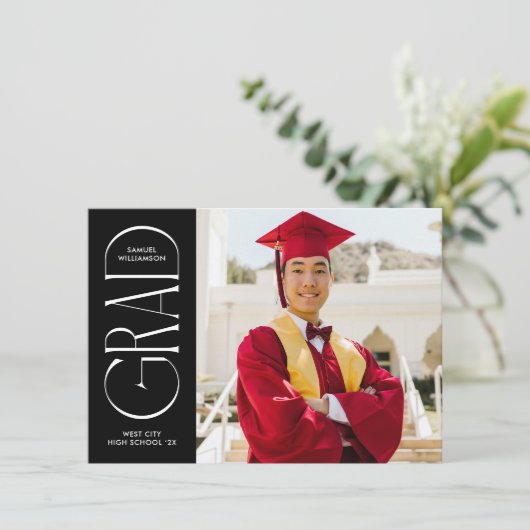 Zwart Modern Minimalistisch Afstuderen Aankondigin Kaart (Staand voorkant)