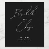 Zwart Moderne Kalligrafie Namen Stijlvolle Bruilof Wijn Etiket (Enkel label)