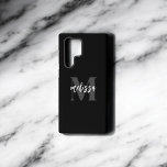 Zwart monogram penseelscript samsung galaxy hoesje<br><div class="desc">Vet serif monogram in combinatie met handgeschreven penseelkalligrafie.</div>