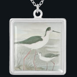 Zwart-Necked Stilts door het water Zilver Vergulden Ketting<br><div class="desc">Deze eenvoudige,  maar mooie kunstfoto van twee zwarte stippen die op een bewolkte dag bij het water staan,  ziet er perfect uit op elk Zazzle-product. De neutrale kleuren zijn zeer relaxerend en zouden een grote toevoeging aan uw huis of kantoor maken.</div>