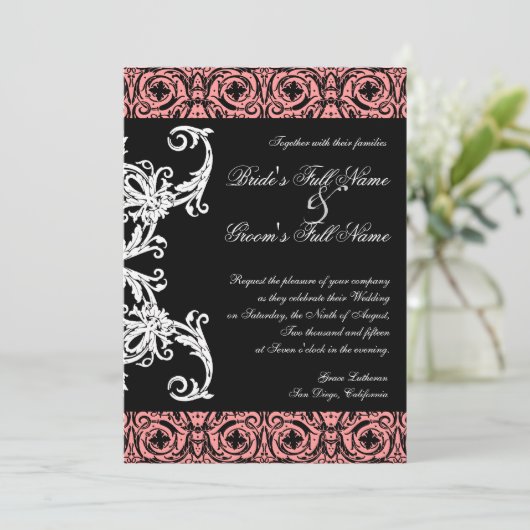 Zwart op wit kroonluchter damast bruiloft uitnodig kaart (Staand voorkant)