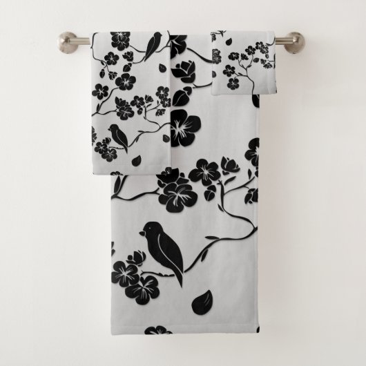 Zwart op zilveren patroonvogels en Cherry Blossom Bad Handdoek (Insitu)