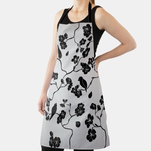 Zwart op zilveren patroonvogels en Cherry Blossom Schort (Insitu)