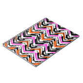 Zwart, Oranje en roze hand getekend Chevron Patter Notitieboek (Linkerzijde)