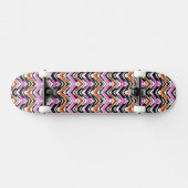 Zwart, Oranje en roze hand getekend Chevron Patter Skateboard (Horizontaal)