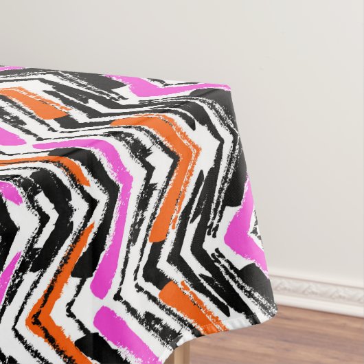 Zwart, Oranje en roze hand getekend Chevron Patter Tafelkleed (Voorbeeld)