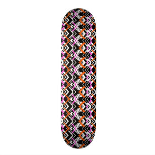 Zwart, Oranje en roze hand getekend pijlpatroon Skateboard