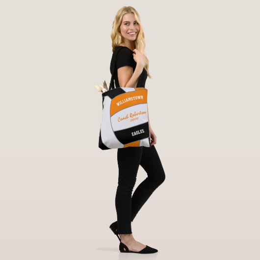 Zwart oranje team kleuren volleybal atleet coach tote bag (Op model)