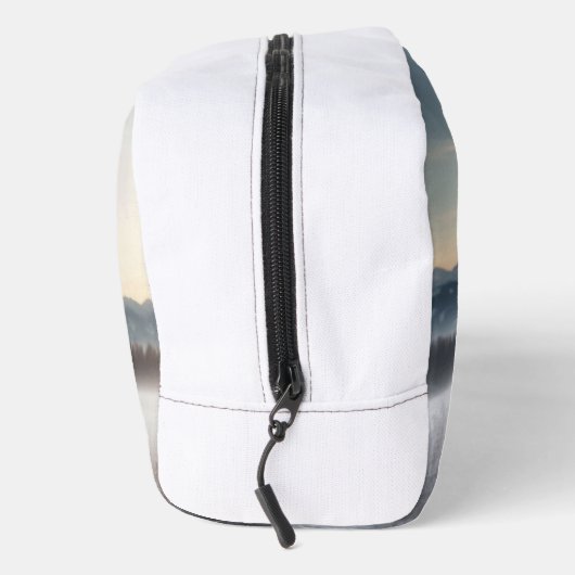 Zwart paard in de sneeuw met kerstkrans toilettasje (Rechts)