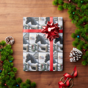 Zwart paard met kerstkrans cadeaupapier