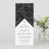 Zwart Peachy Roze Damast Swirls Bruiloft Uitnodigi Kaart (Staand voorkant)