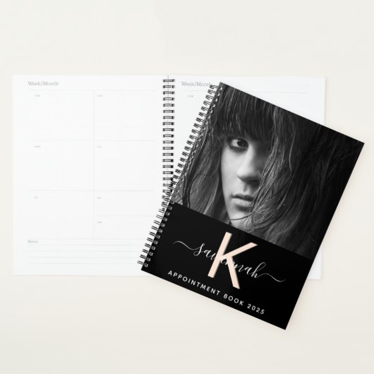 Zwart perzik foto monogram 2026 planner (Display)