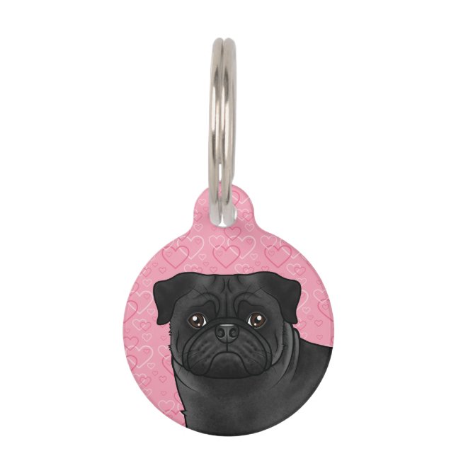 Zwart Pug Dog Head Close-up op roze hart patroon Huisdierpenning (Voorkant)