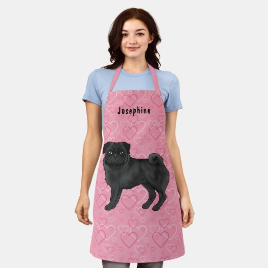 Zwart Pug Dog Schattige Mops en roze harten met na Schort (Gedragen)